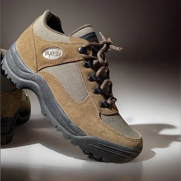 🥾📜US 8.5-VASQUE Hiking Shoes Women’s Brown/Nubuck LTR/Arch/V-Lug Treads 🔥NWOT🔥 - Picture 3 of 12